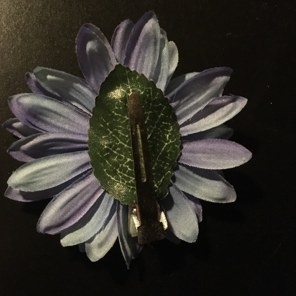 Rockabilly Pinup Girl Style Purple Hair Clip - Picture 2 of 2